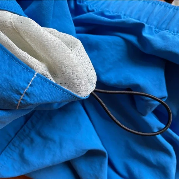 Patagonia Barely Baggie Blue Shorts size XL - Picture 10 of 11